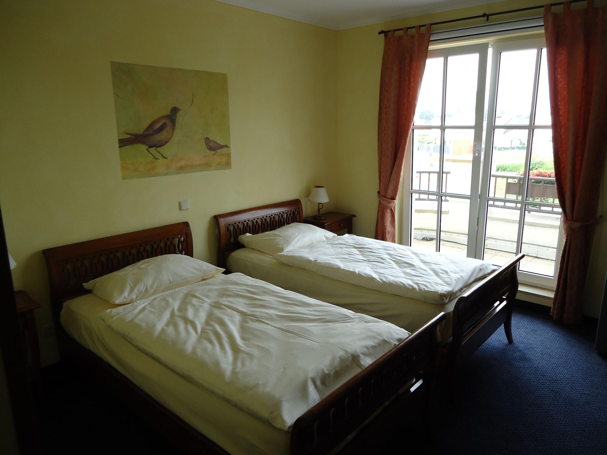 דיסבורג Hotel Landhaus Milser מראה חיצוני תמונה
