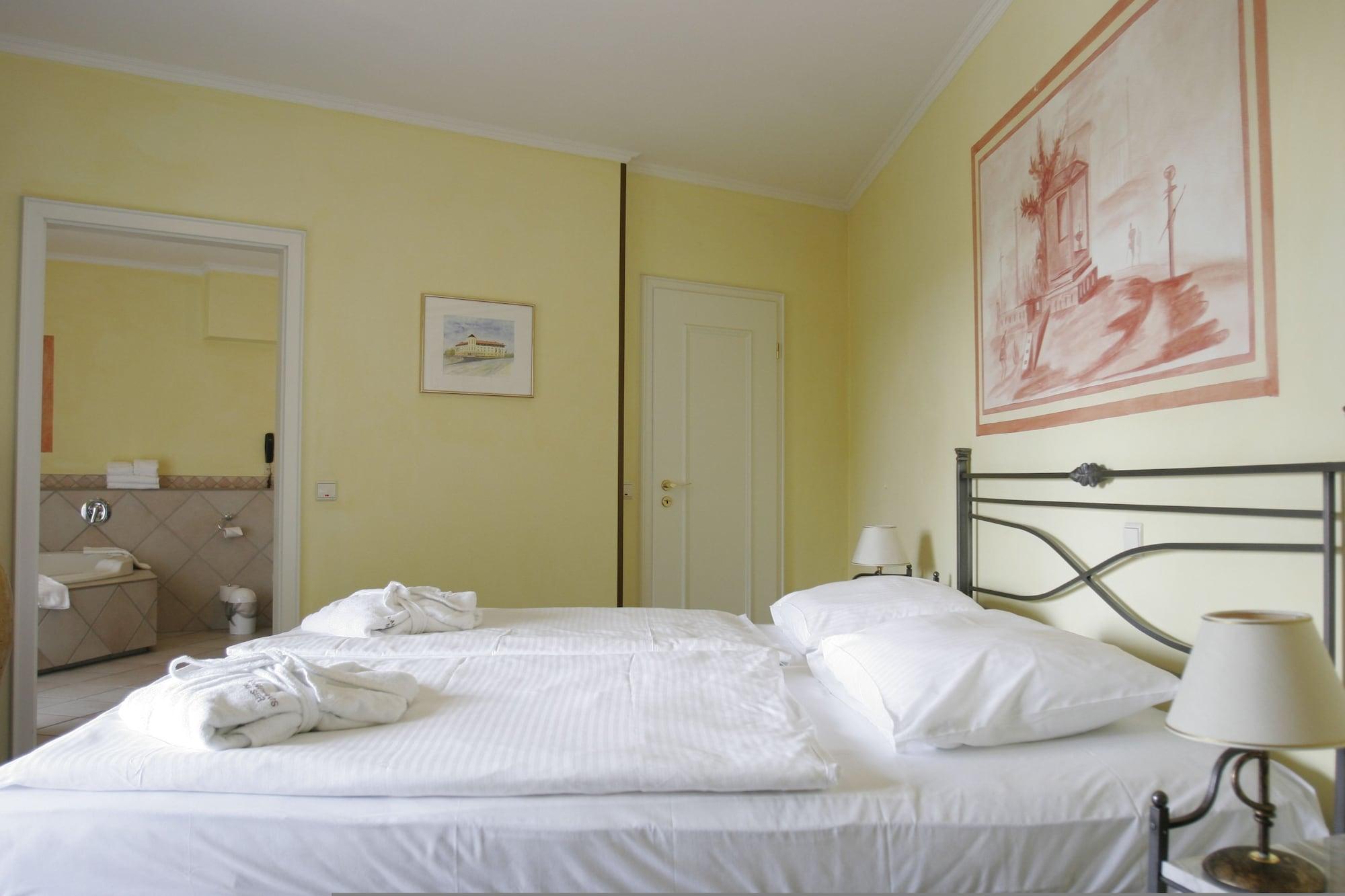 דיסבורג Hotel Landhaus Milser מראה חיצוני תמונה