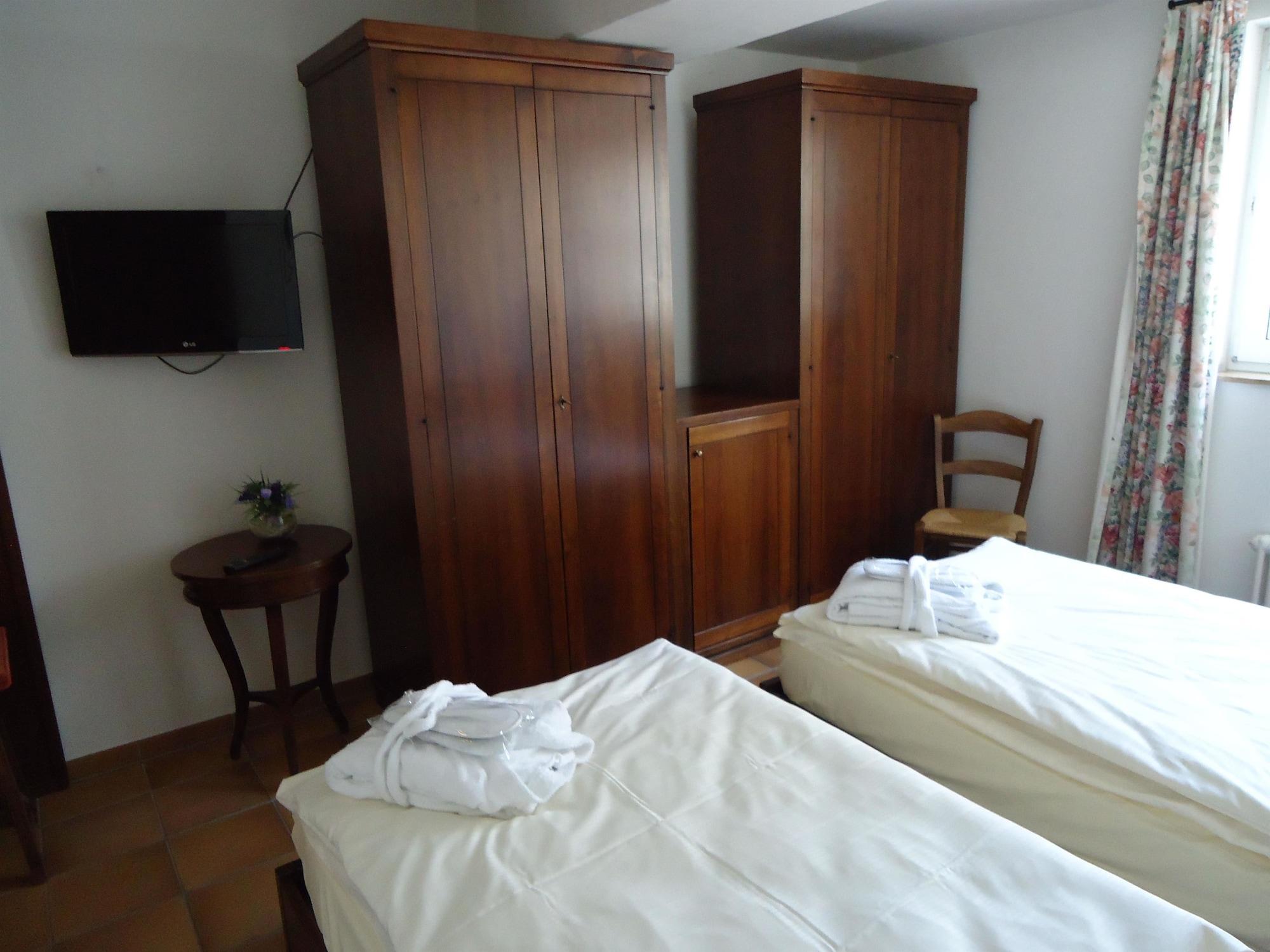 דיסבורג Hotel Landhaus Milser מראה חיצוני תמונה