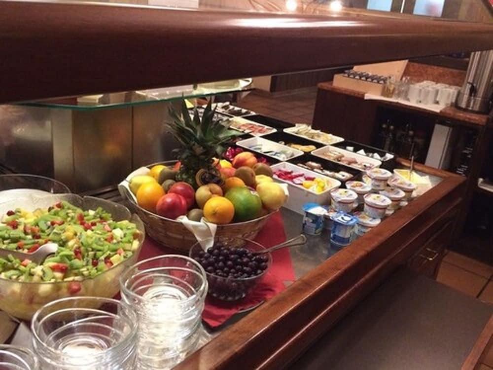 דיסבורג Hotel Landhaus Milser מראה חיצוני תמונה