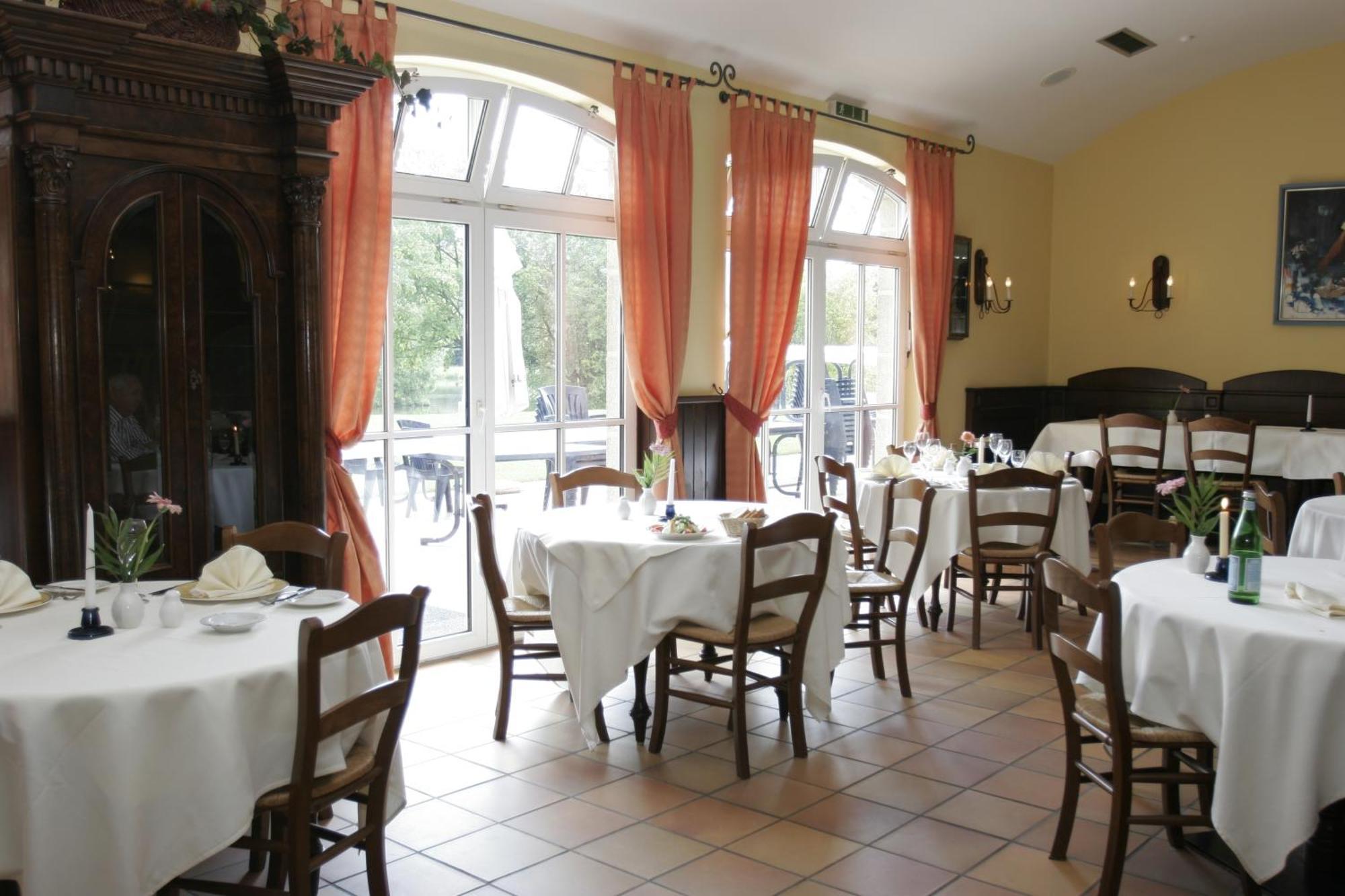 דיסבורג Hotel Landhaus Milser מראה חיצוני תמונה