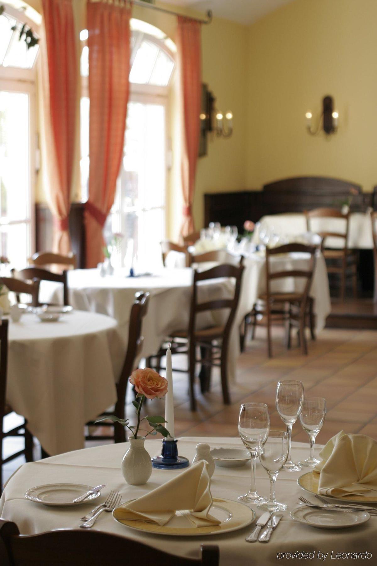 דיסבורג Hotel Landhaus Milser מסעדה תמונה