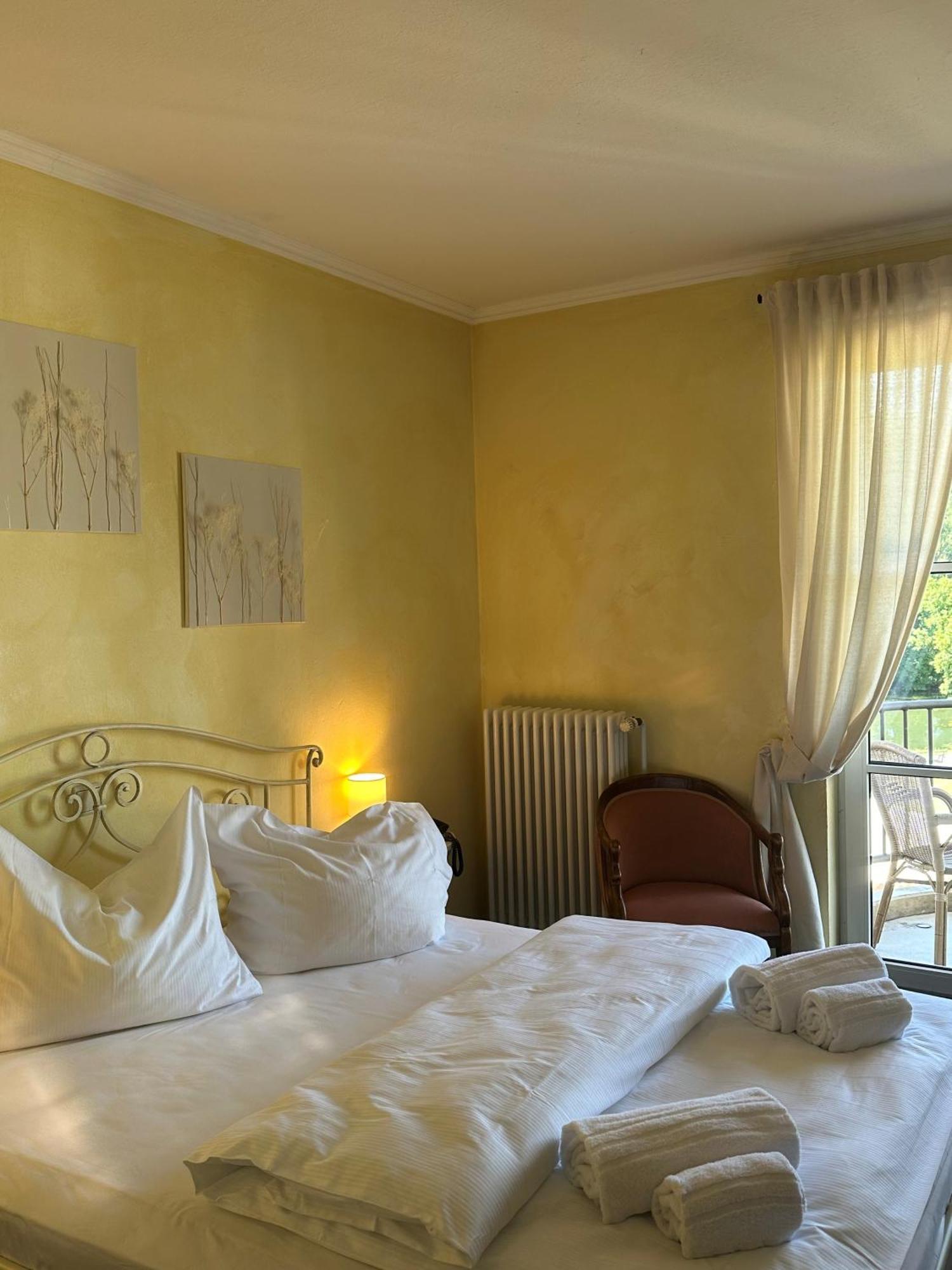 דיסבורג Hotel Landhaus Milser מראה חיצוני תמונה