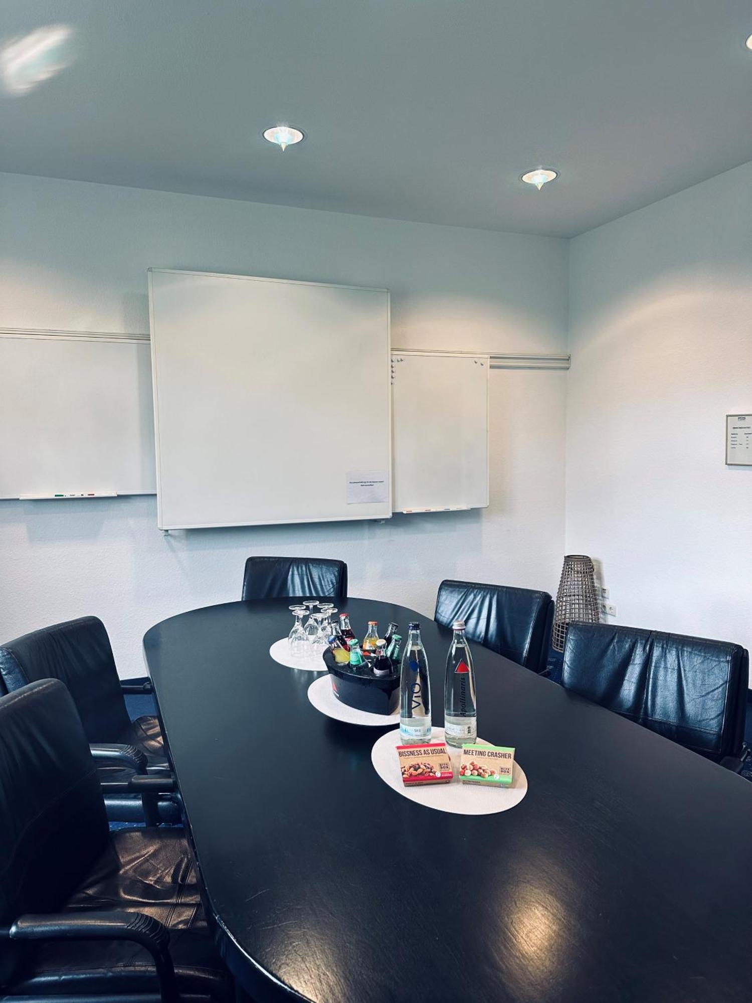 דיסבורג Hotel Landhaus Milser מראה חיצוני תמונה