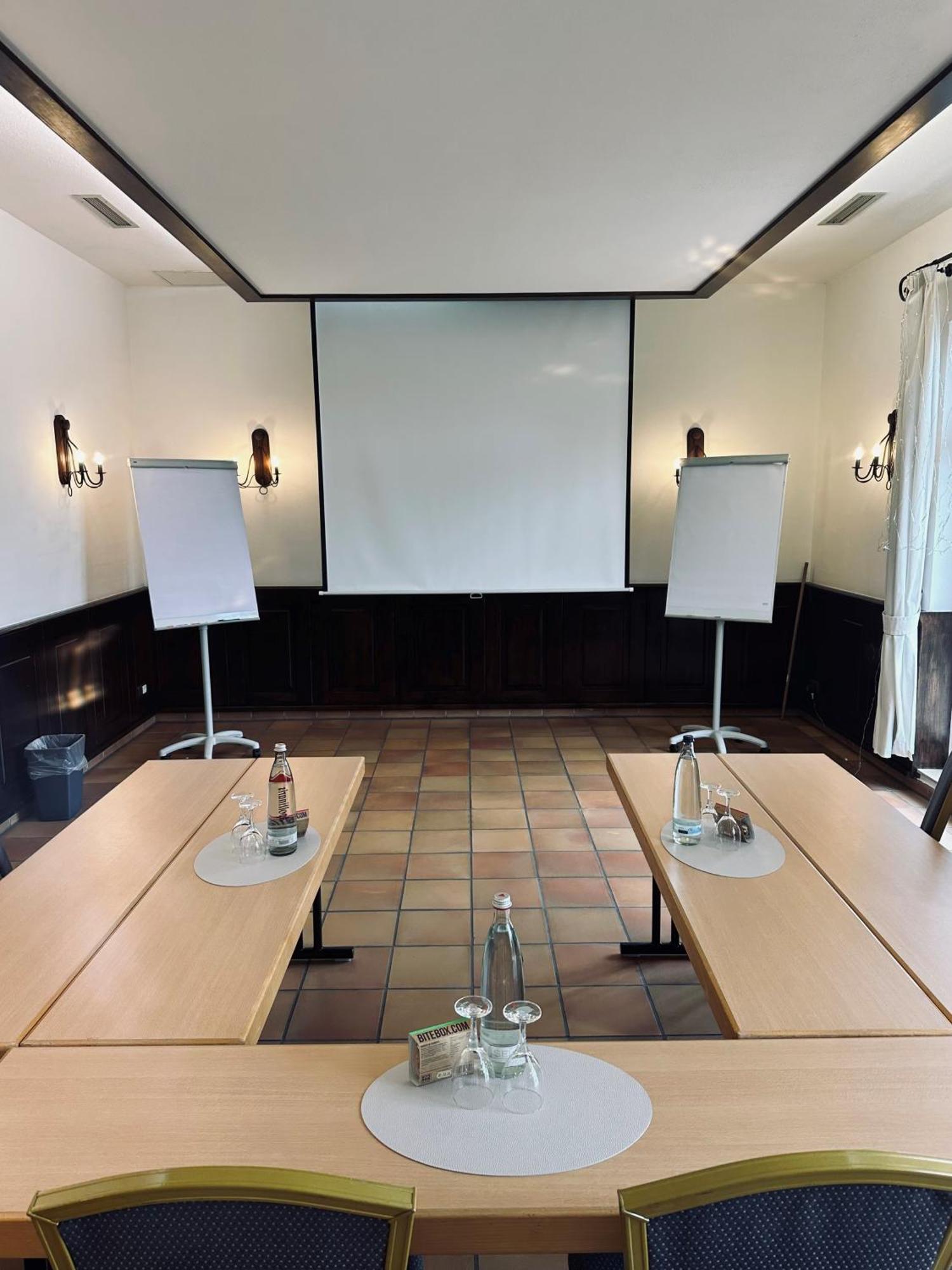 דיסבורג Hotel Landhaus Milser מראה חיצוני תמונה