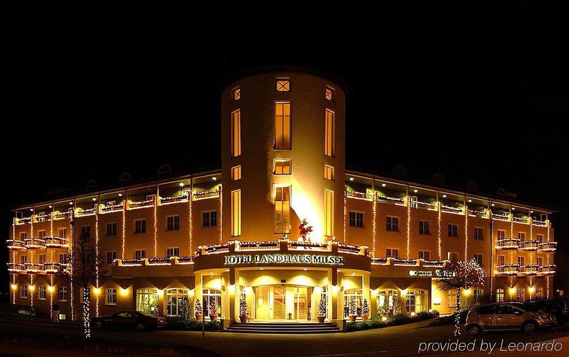 דיסבורג Hotel Landhaus Milser מראה חיצוני תמונה