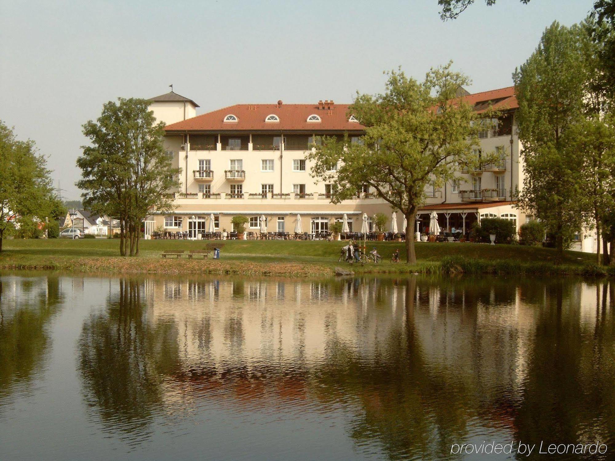 דיסבורג Hotel Landhaus Milser מראה חיצוני תמונה