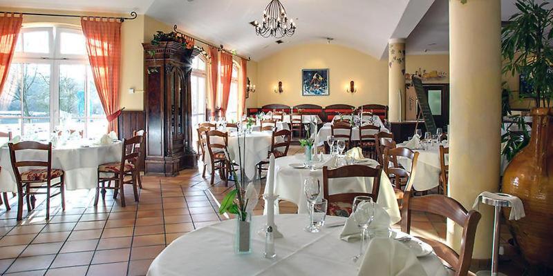 דיסבורג Hotel Landhaus Milser מראה חיצוני תמונה
